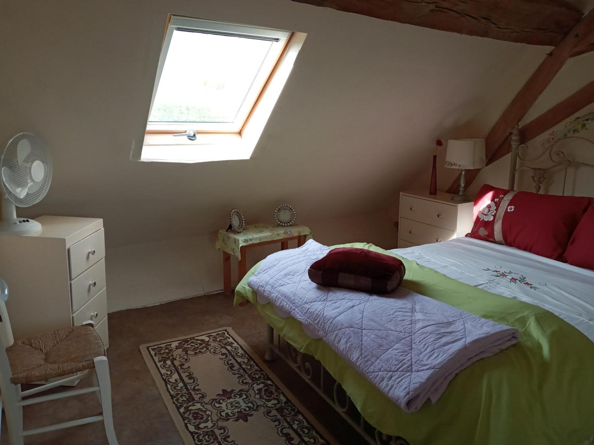 Le Petit Savriere B&B Tronget Phòng bức ảnh